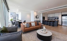 Supreme 3 Bedroom Apartment In Melbourne Cbd